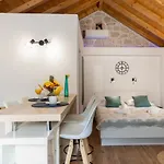 בית נופש Perla - Small Comfy House With The Terrace