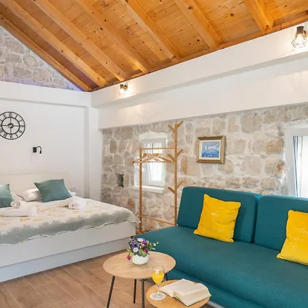 Casa vacanze Perla - Small Comfy House With The Terrace Prožura