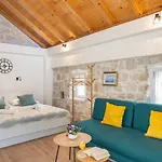 Σπίτι διακοπών Perla - Small Comfy House With The Terrace Prožura