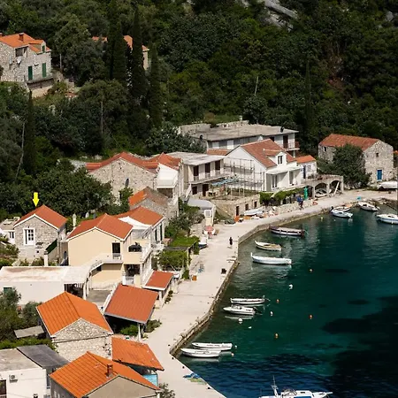 Σπίτι διακοπών Perla - Small Comfy House With The Terrace *
