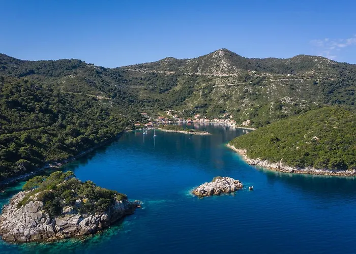 בית נופש Perla - Small Comfy House With The Terrace *